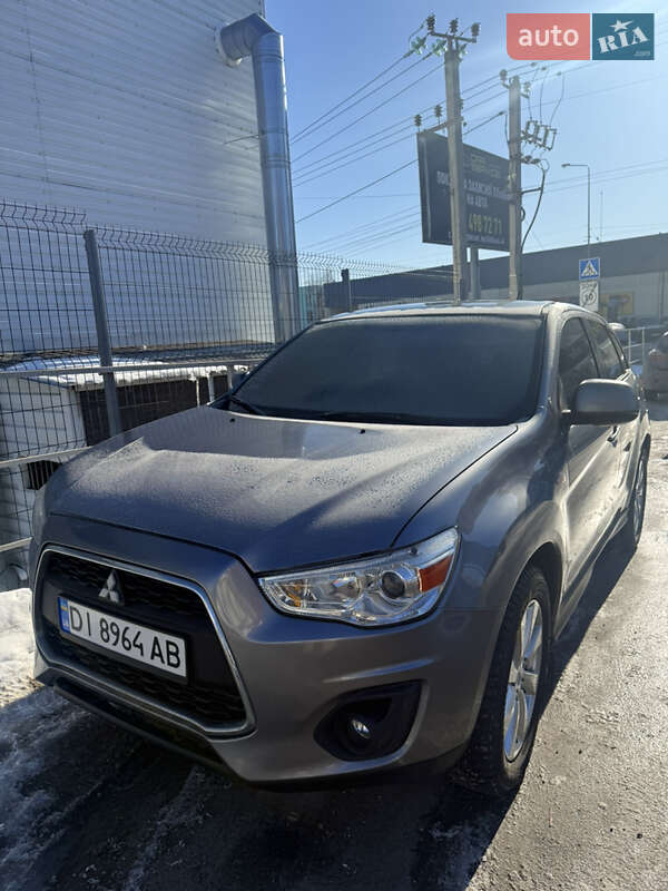 Mitsubishi Outlander Sport 2013