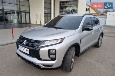 Внедорожник / Кроссовер Mitsubishi Outlander Sport 2021 в Полтаве