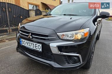 Позашляховик / Кросовер Mitsubishi Outlander Sport 2018 в Тернополі