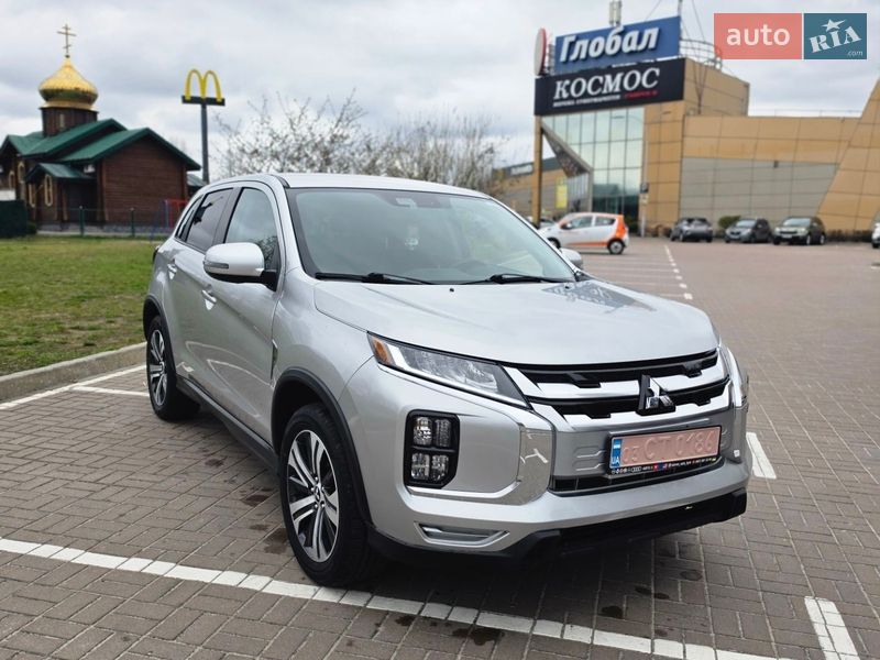 Mitsubishi Outlander Sport 2021