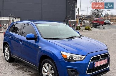 Внедорожник / Кроссовер Mitsubishi Outlander Sport 2015 в Львове