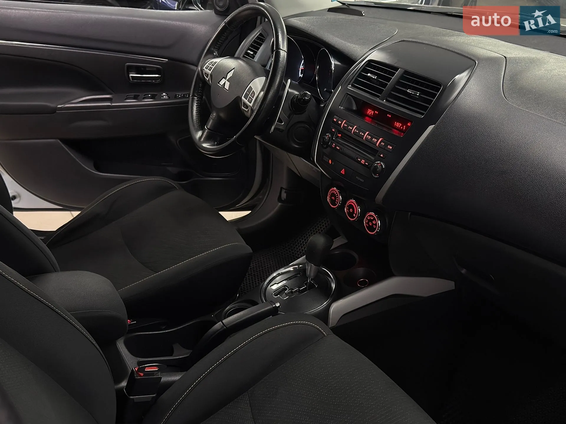 2012 Mitsubishi Outlander - мініатюра 20