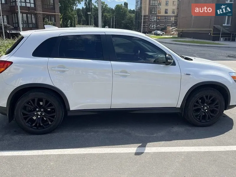 Mitsubishi Outlander Sport