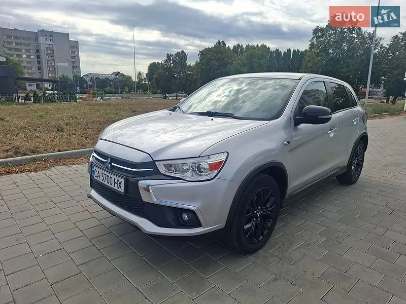 Mitsubishi Outlander Sport
