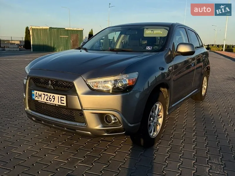 Mitsubishi Outlander Sport