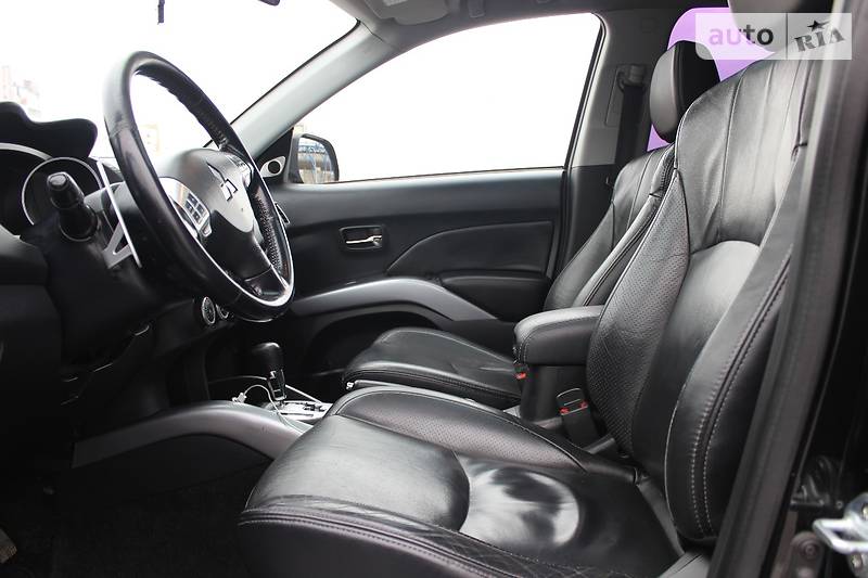 Внедорожник / Кроссовер Mitsubishi Outlander XL 2008 в Харькове