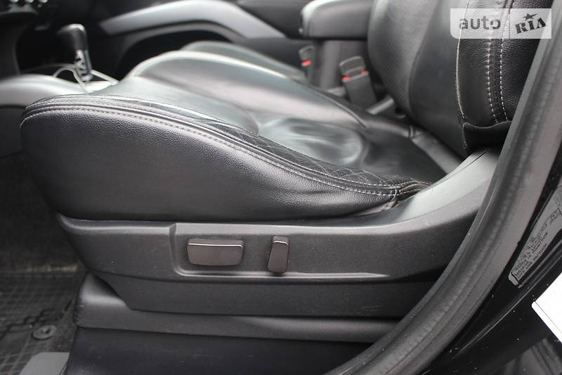 Внедорожник / Кроссовер Mitsubishi Outlander XL 2008 в Харькове