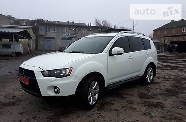 Внедорожник / Кроссовер Mitsubishi Outlander XL 2010 в Николаеве