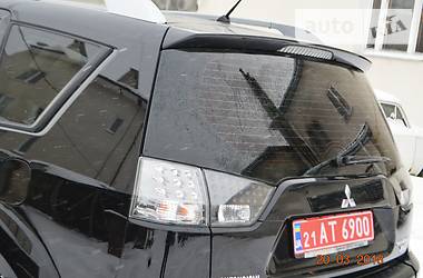 Внедорожник / Кроссовер Mitsubishi Outlander XL 2009 в Ивано-Франковске