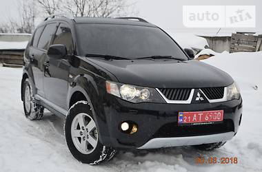 Внедорожник / Кроссовер Mitsubishi Outlander XL 2009 в Ивано-Франковске