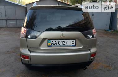 Внедорожник / Кроссовер Mitsubishi Outlander XL 2008 в Киеве