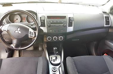 Внедорожник / Кроссовер Mitsubishi Outlander XL 2009 в Киеве