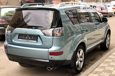 Позашляховик / Кросовер Mitsubishi Outlander XL 2008 в 