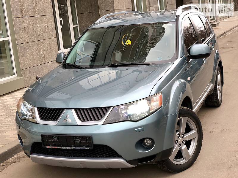Внедорожник / Кроссовер Mitsubishi Outlander XL 2008 в Киеве
