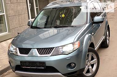 Позашляховик / Кросовер Mitsubishi Outlander XL 2008 в 