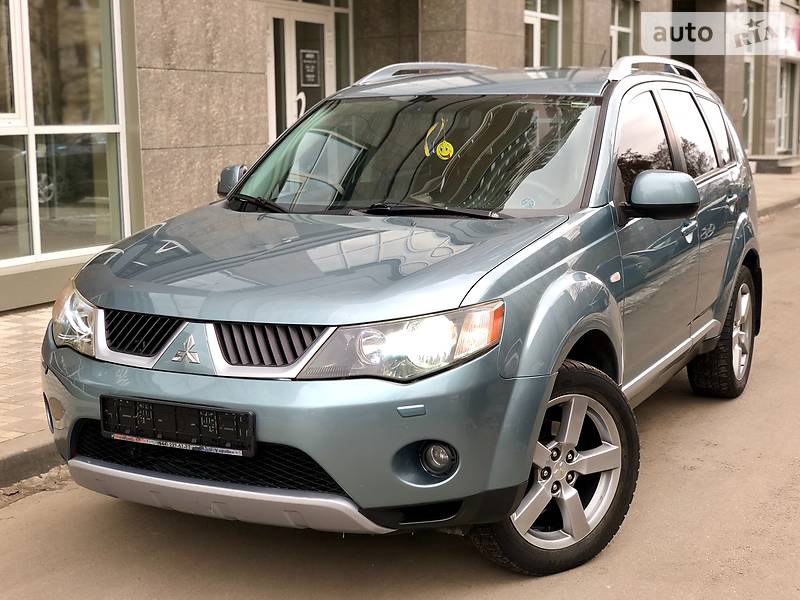 Внедорожник / Кроссовер Mitsubishi Outlander XL 2008 в Киеве