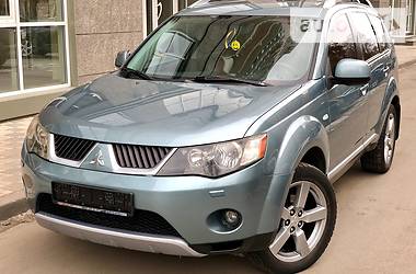 Позашляховик / Кросовер Mitsubishi Outlander XL 2008 в 