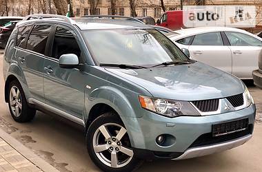 Позашляховик / Кросовер Mitsubishi Outlander XL 2008 в 