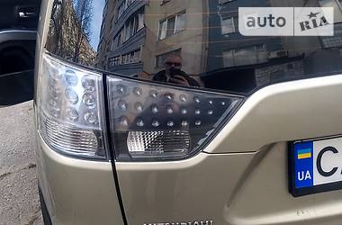 Позашляховик / Кросовер Mitsubishi Outlander XL 2008 в Черкасах