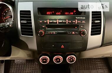 Позашляховик / Кросовер Mitsubishi Outlander XL 2008 в 
