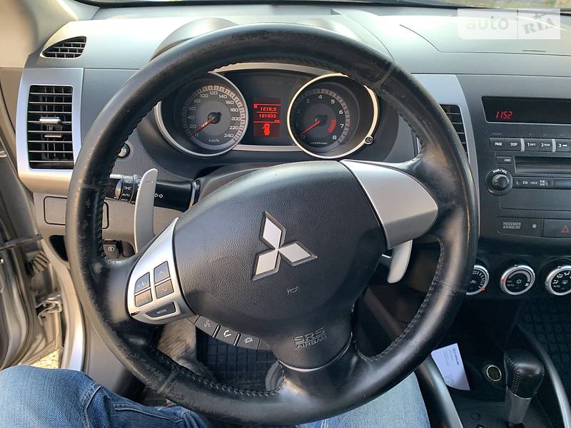 Позашляховик / Кросовер Mitsubishi Outlander XL 2007 в Дніпрі