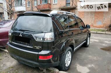 Позашляховик / Кросовер Mitsubishi Outlander XL 2008 в 