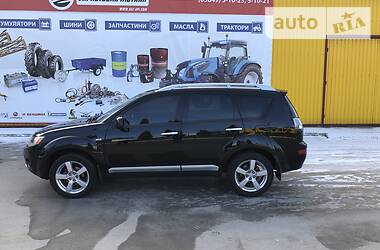 Внедорожник / Кроссовер Mitsubishi Outlander XL 2008 в Каменец-Подольском