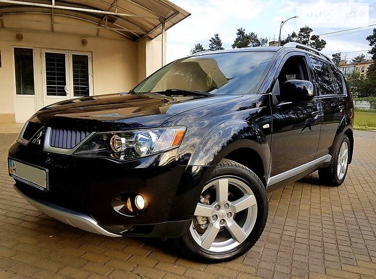 Позашляховик / Кросовер Mitsubishi Outlander XL 2008 в Полтаві