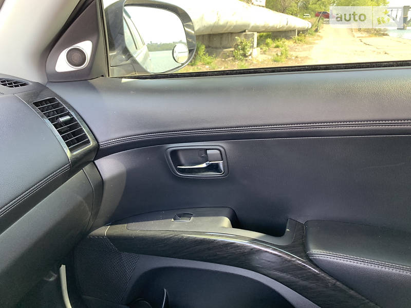 Позашляховик / Кросовер Mitsubishi Outlander XL 2011 в Дніпрі