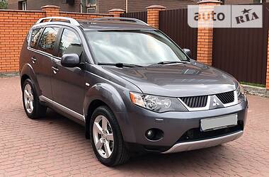 Позашляховик / Кросовер Mitsubishi Outlander XL 2007 в 