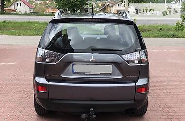 Позашляховик / Кросовер Mitsubishi Outlander XL 2007 в 
