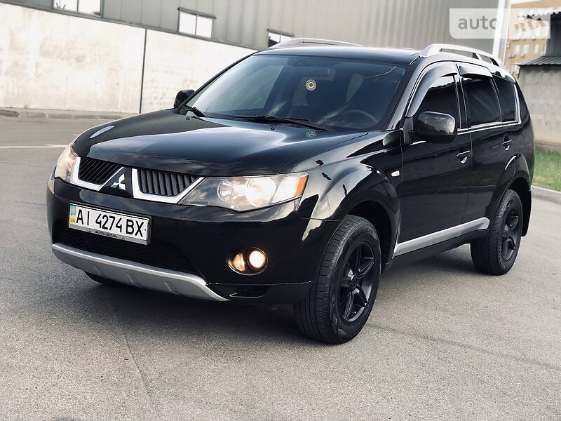 Позашляховик / Кросовер Mitsubishi Outlander XL 2008 в Києві