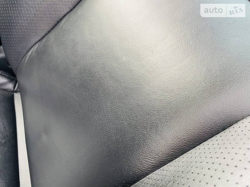 Позашляховик / Кросовер Mitsubishi Outlander XL 2008 в Кам'янському