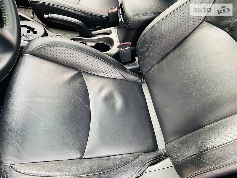 Позашляховик / Кросовер Mitsubishi Outlander XL 2008 в Кам'янському