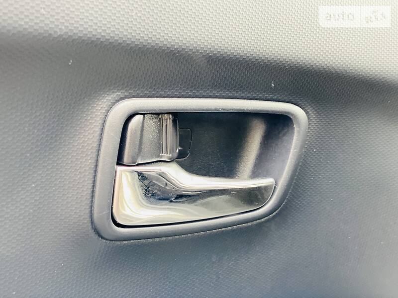 Позашляховик / Кросовер Mitsubishi Outlander XL 2008 в Кам'янському