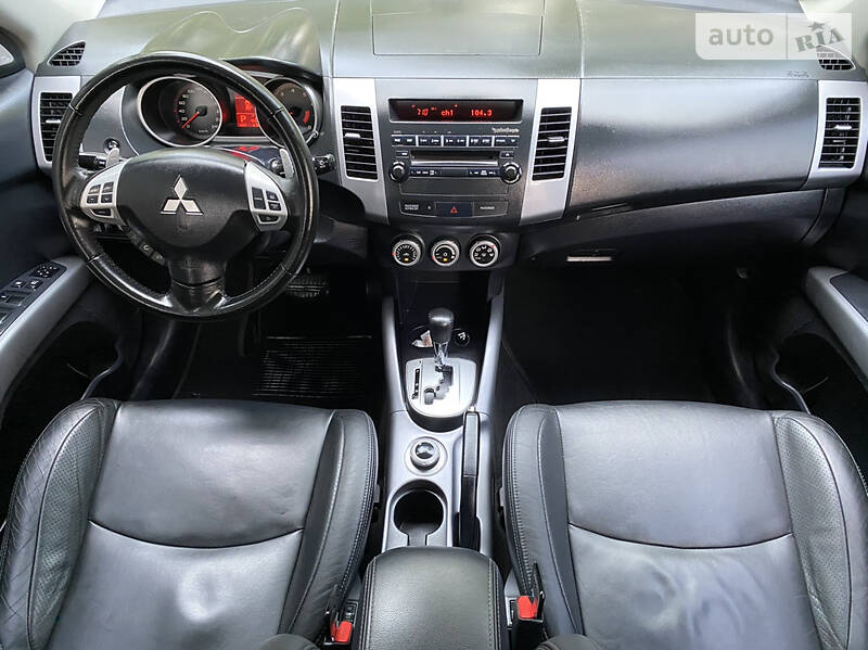 Позашляховик / Кросовер Mitsubishi Outlander XL 2009 в Одесі фото 29 Позашляховик / Кросовер Mitsubishi Outlander XL 2009 в Одесі