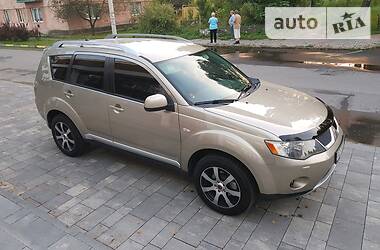 Универсал Mitsubishi Outlander XL 2007 в Тячеве