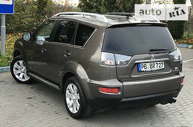 Внедорожник / Кроссовер Mitsubishi Outlander XL 2011 в Львове