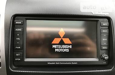 Внедорожник / Кроссовер Mitsubishi Outlander XL 2011 в Львове