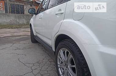 Внедорожник / Кроссовер Mitsubishi Outlander XL 2011 в Житомире