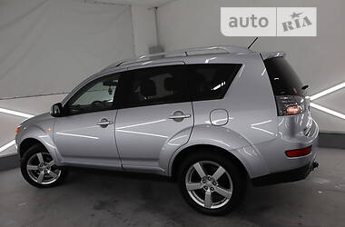 Внедорожник / Кроссовер Mitsubishi Outlander XL 2009 в Трускавце