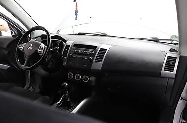 Позашляховик / Кросовер Mitsubishi Outlander XL 2009 в Трускавці