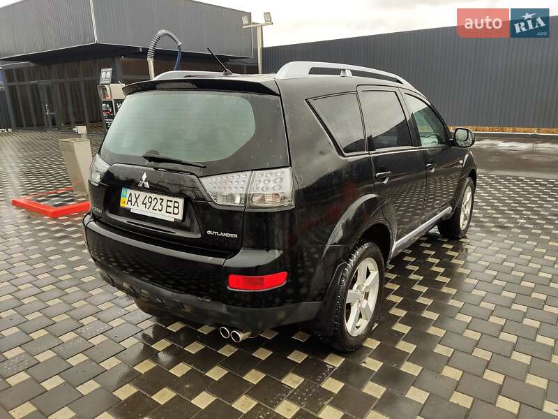 Внедорожник / Кроссовер Mitsubishi Outlander XL 2007 в Харькове