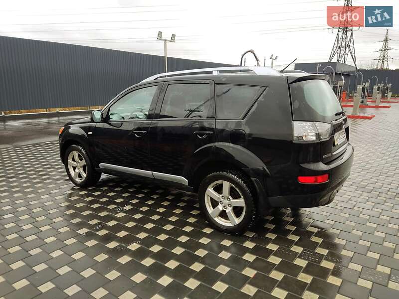 Внедорожник / Кроссовер Mitsubishi Outlander XL 2007 в Харькове