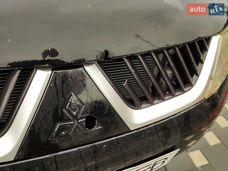 Внедорожник / Кроссовер Mitsubishi Outlander XL 2007 в Харькове