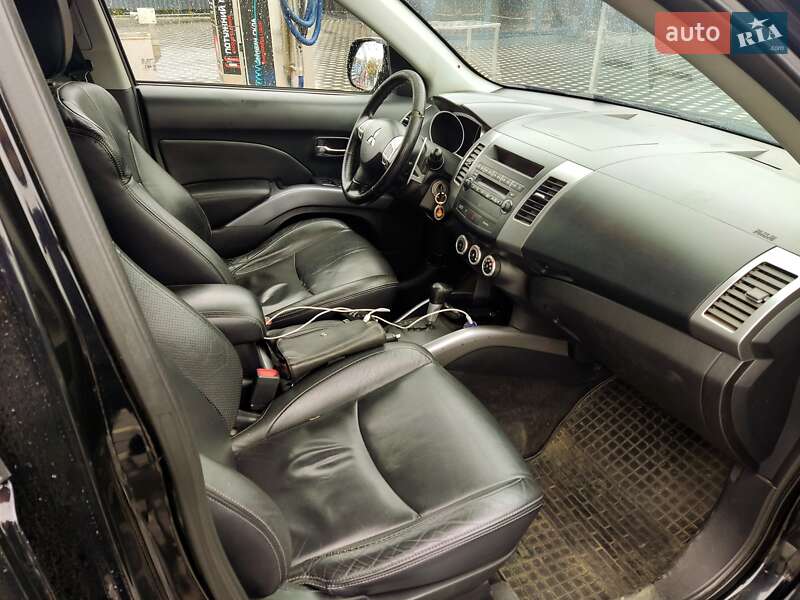 Внедорожник / Кроссовер Mitsubishi Outlander XL 2007 в Харькове