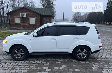 Внедорожник / Кроссовер Mitsubishi Outlander XL 2010 в Барановке