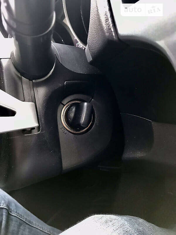 Внедорожник / Кроссовер Mitsubishi Outlander XL 2010 в Ивано-Франковске
