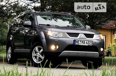 Позашляховик / Кросовер Mitsubishi Outlander XL 2009 в Бориславі