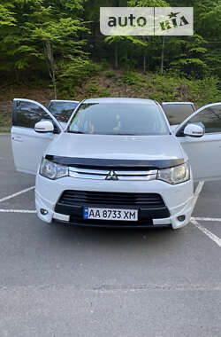 Внедорожник / Кроссовер Mitsubishi Outlander XL 2013 в Виноградове